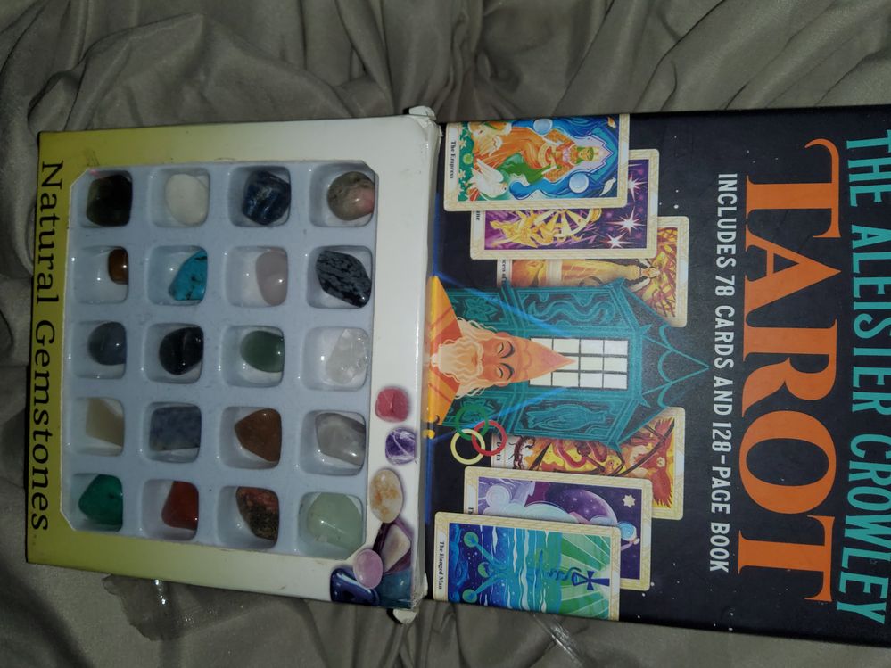 Tarot cards n gems